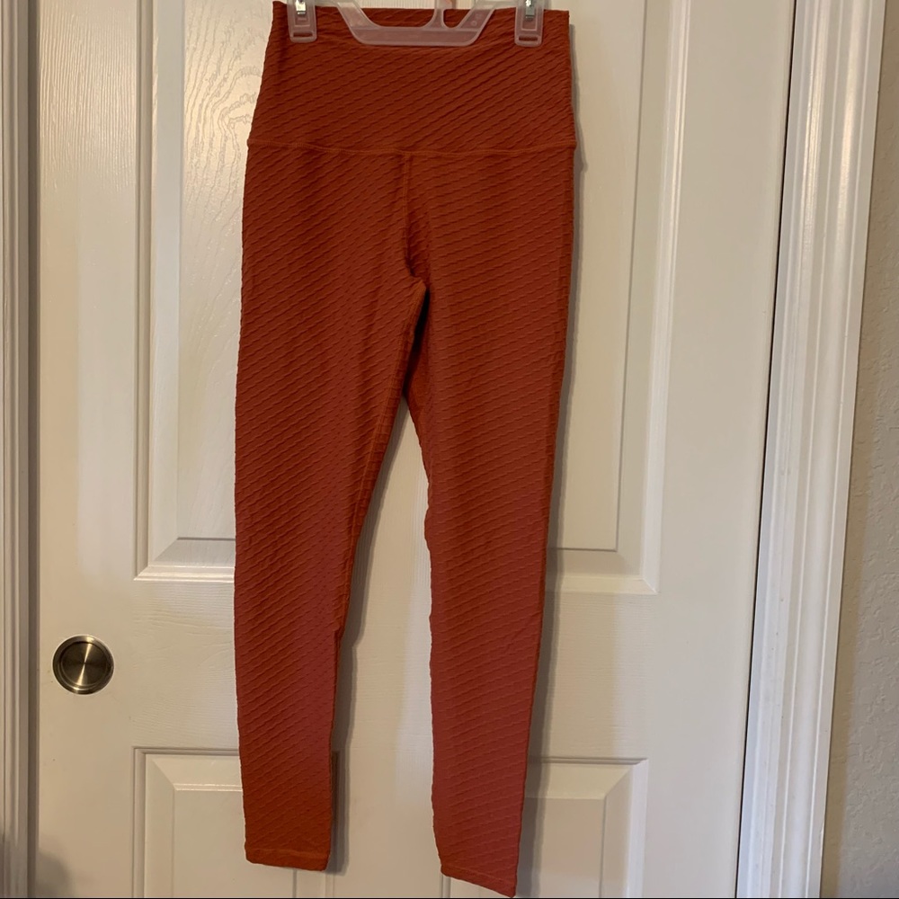 Born Primitive | Paragon Leggings | Guava |